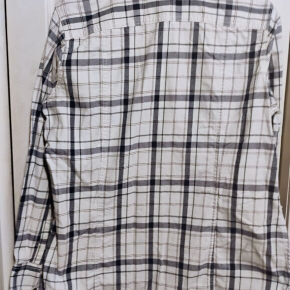 Black and White Notched Collar Long Sleeve Shirt - Picture 7 of 9